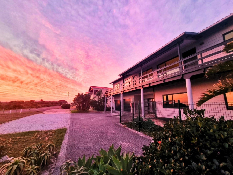 To Let 2 Bedroom Property for Rent in Sandbaai Western Cape